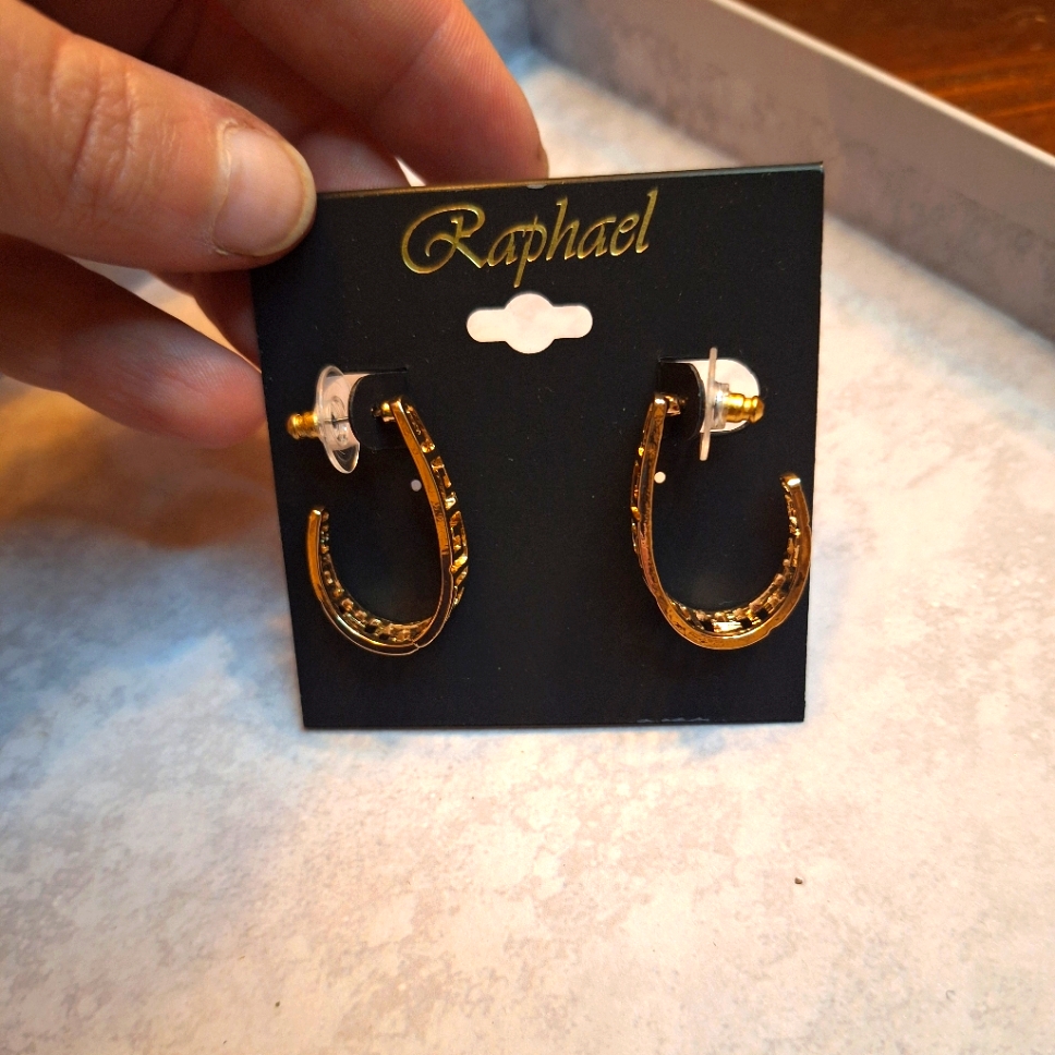 Raphael Gold Hoop Earrings